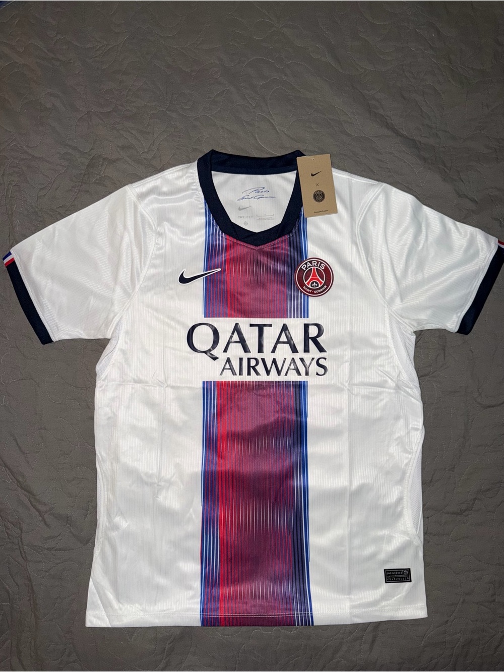 PSG 26/27 away jersey